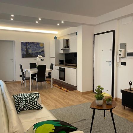 Il Girasole Apartment Genoa Bagian luar foto