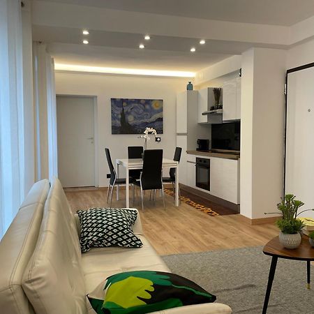 Il Girasole Apartment Genoa Bagian luar foto